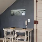 Lisbon By Propr Apartment *